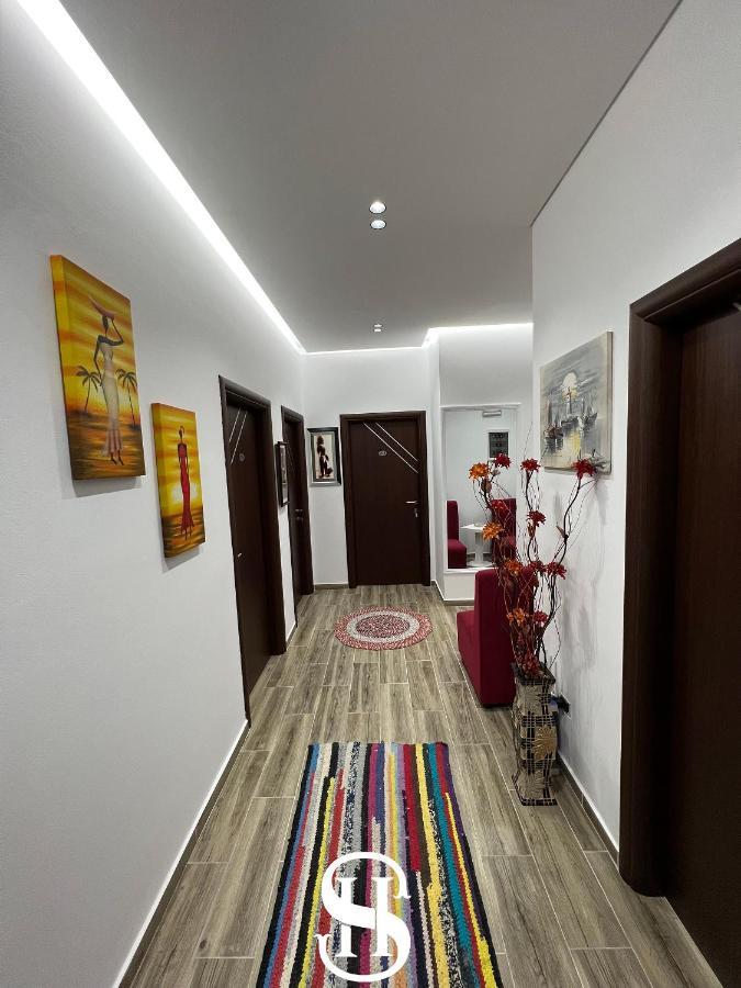 Hotell Sala Sarandë