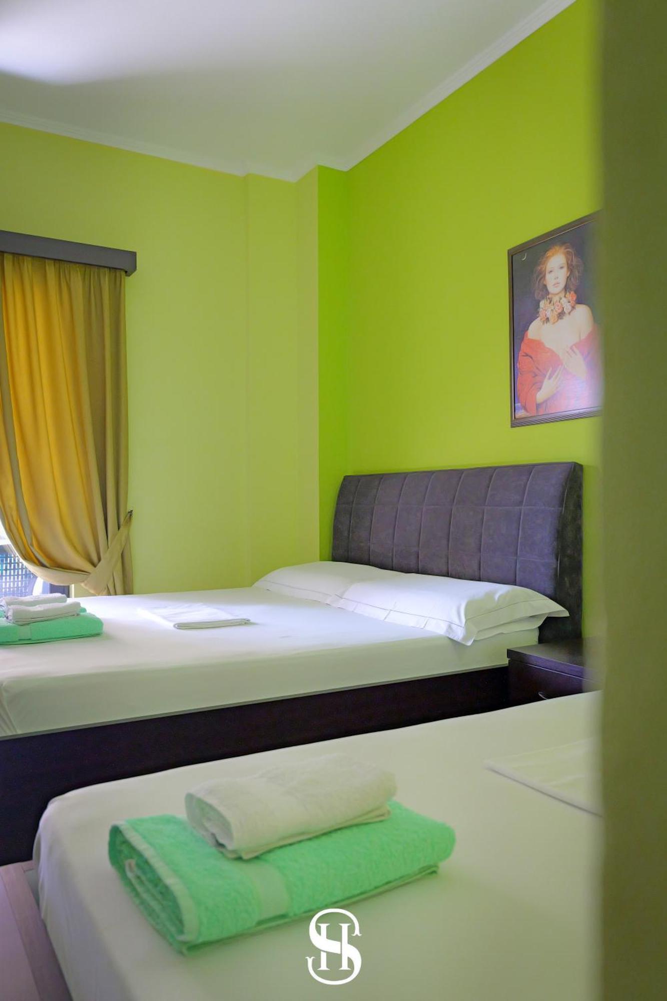Sala Hotell *