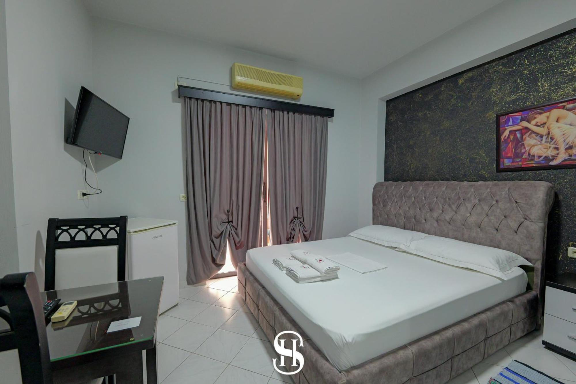 Hotel Sala *